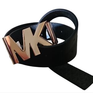 NEW! MICHAEL KORS Black- Black Gray Logo Print Reversible Belt Gold Hardware LG.